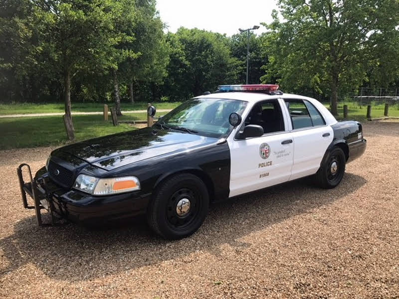 Гранд полиция. Форд Виктория Краун LAPD. Ford Crown Victoria Interceptor. Форд Краун Виктория интерцептор. Ford Crown Victoria Police Interceptor 2011.